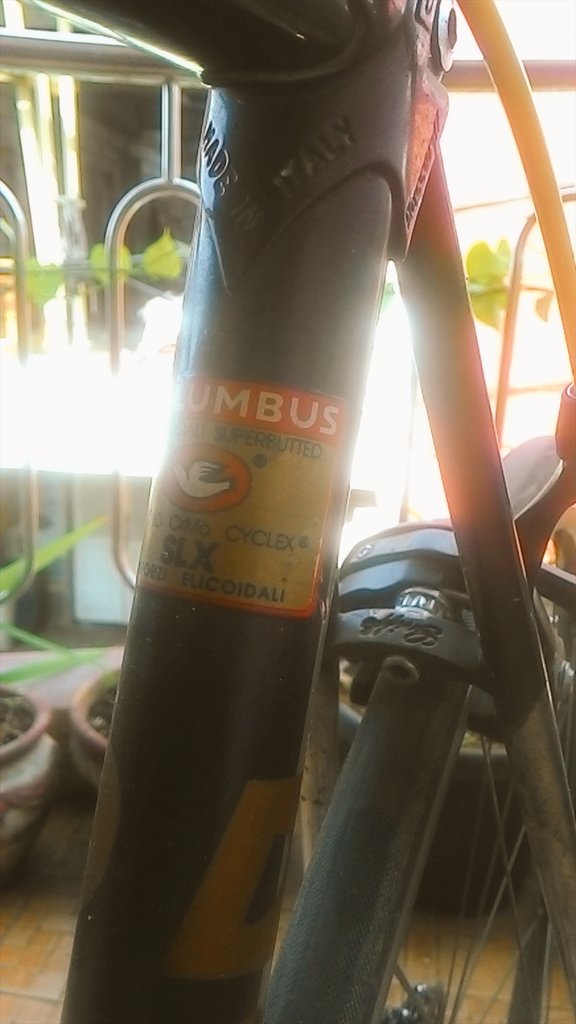 msatriapangestu's tweet photo. FS roadbike+cateye+helm+sepatu+jersey+saddle 8jt for this week, check bio @Indotrack @GIRPATEN @fixedandfurious https://t.co/JciFypjxd2