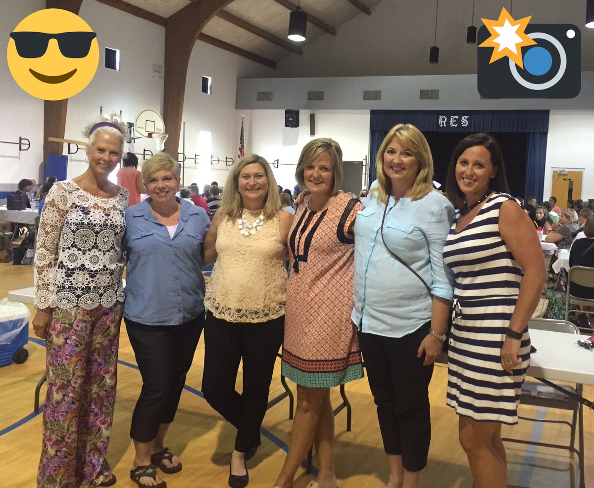 tmaclfo's tweet photo. I LOVE the #GoGoGoogleGirls and I am so blessed to be able to work with them! πππ»πππ»πππ»ππ»π #ccpsGoogleBoot https://t.co/3A2Su7yIzs