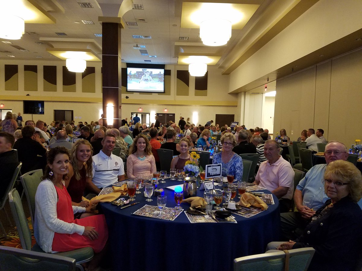 C21Angie's tweet photo. #1awards banquet celebrating local athletes!  Proud of my niece Zoey on being nominated in softball. https://t.co/cCZz7k0kad