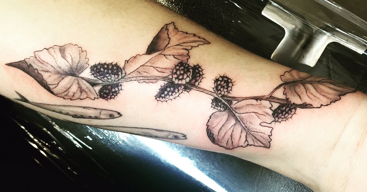 ChefBrookeW's tweet photo. #namethatberry https://t.co/8cxPHG2jZD