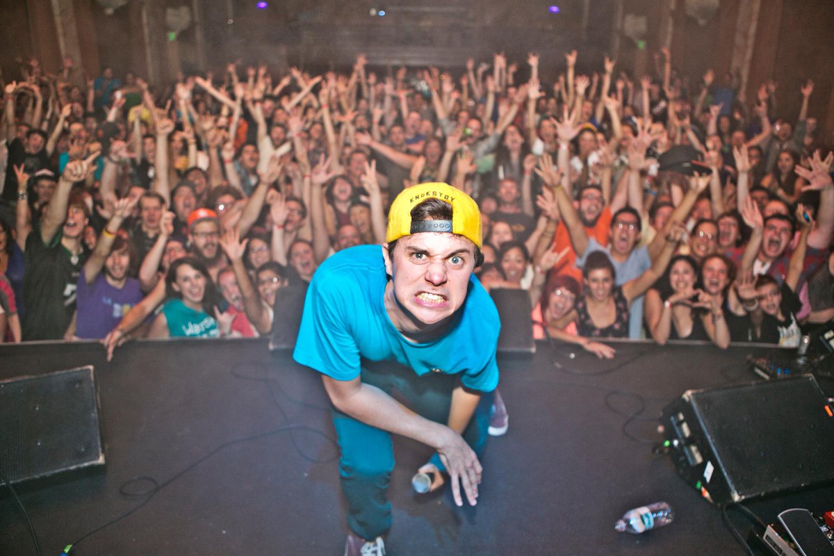 observer's tweet photo. George Watsky Learns How to Ruin Everything, Still Raps Fast https://t.co/gWzv9MdcUD https://t.co/jN1NQzOkik