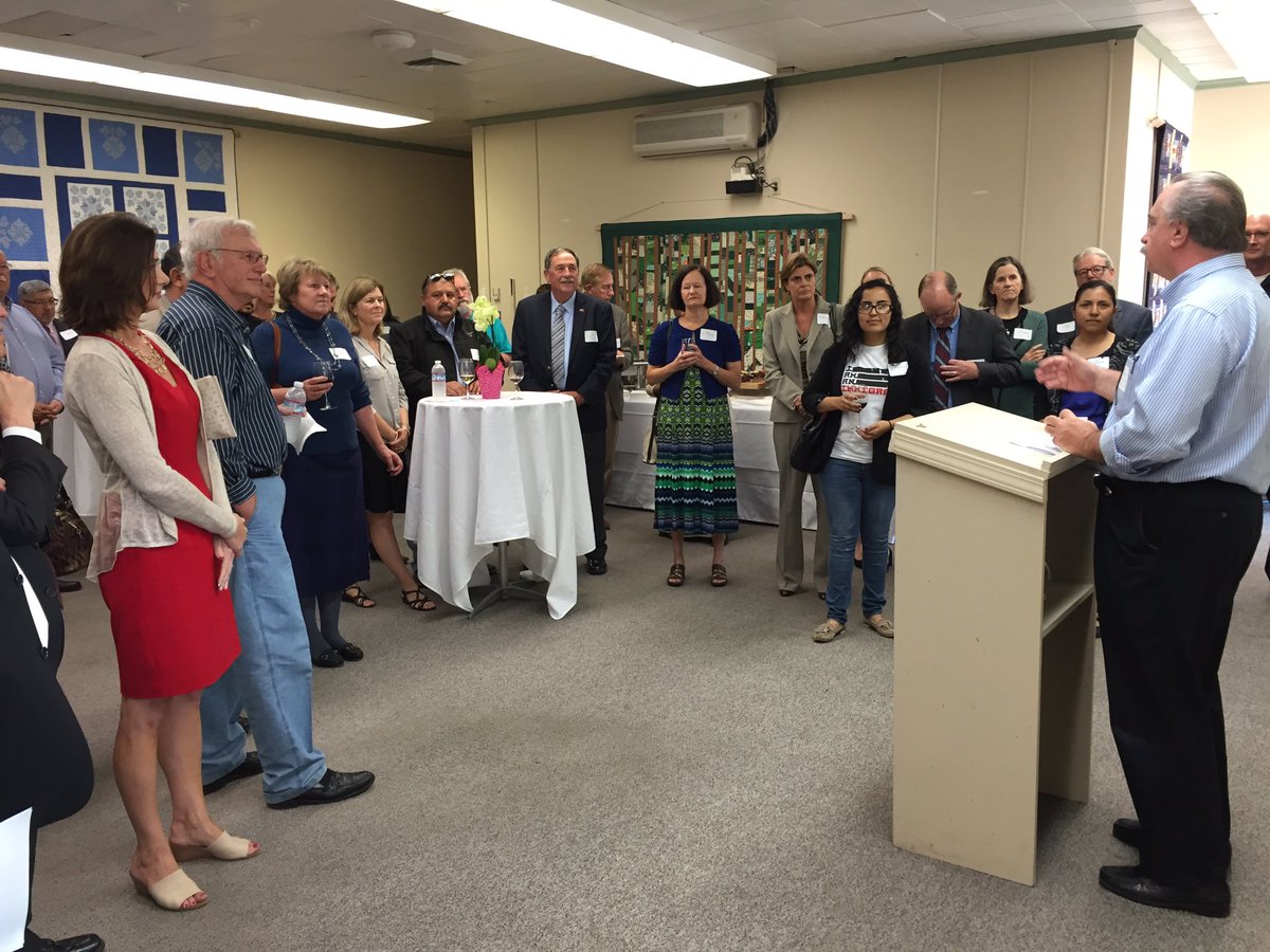 BHCMontereyCty's tweet photo. At the @salnews launch party of the #CommunityHealthReporting project by #JeffMitchell https://t.co/5nY0T1wRC5