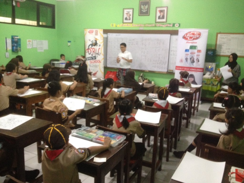 kisahdru's tweet photo. Selamat pagi, SDN Menteng 02 pagi .. Sudah siap mewarnai bersama Dru? #DruGoesToSchool .. https://t.co/MSc7Xa2Jd5
