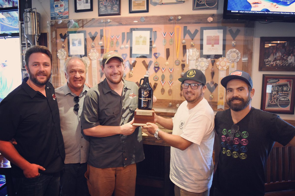 #SurfNSuds proudly presented <a href="/figmtnbrew/">Figueroa Mountain Brewing Co.</a> with our first People’s Choice Award 🏆Future Ex-Wife beer was a crowd fav!