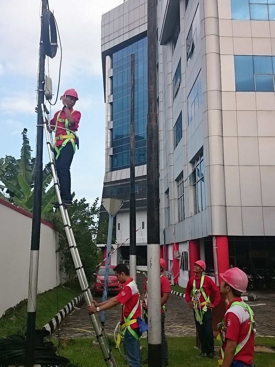 maryanto68's tweet photo. @parwi66 @_funtastic5_ #TelkomFuntastic5 #JRTREG5 peningkatan skill indihome warriors jember https://t.co/YO6ufpidVU