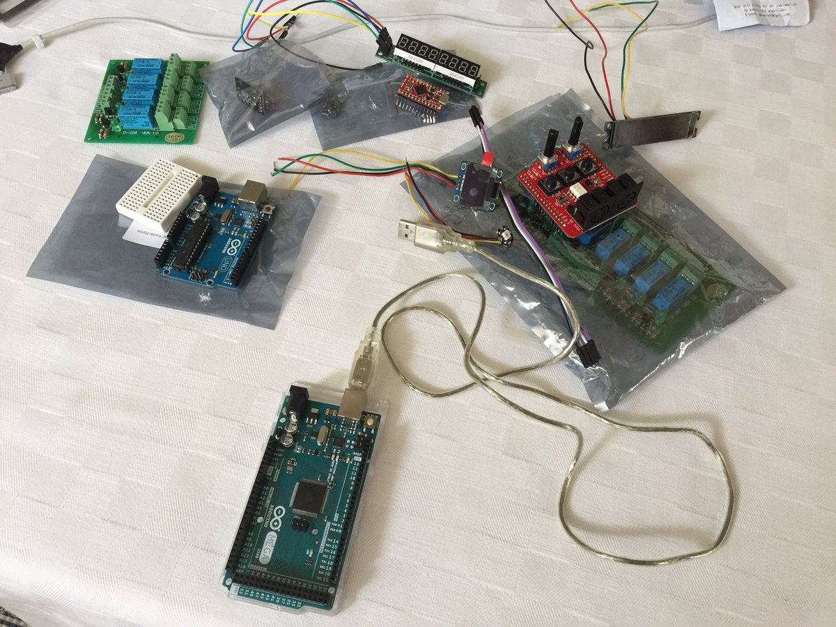 dagpetersson's tweet photo. Creating some cool Things.. I will soon post result :) https://t.co/dCnZglpKIA