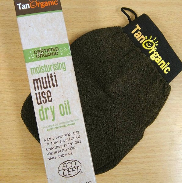 TanOrganic_FR's tweet photo. On profite du #wearoffwednesday pour exfolier et hydrater sa peau ! Elle n'en sera que plus belle après ! https://t.co/TrALI8R485