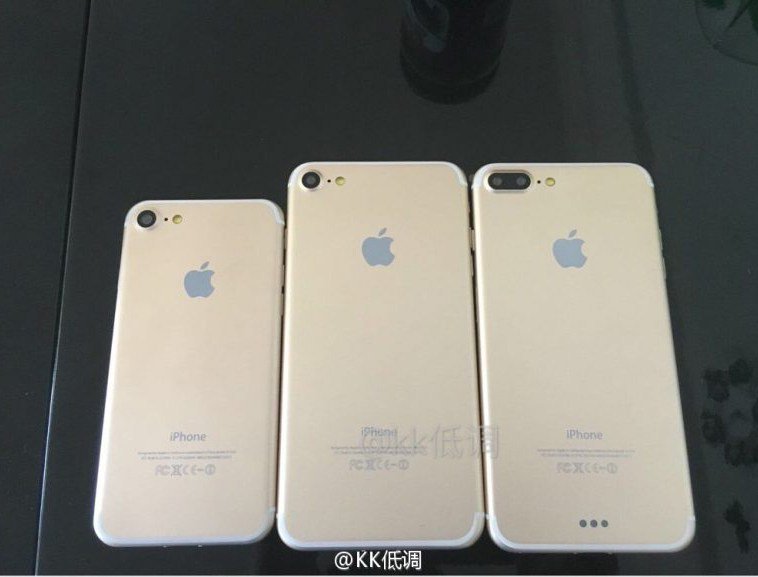 TechVOG's tweet image. All three iPhone 7 revealed in the insider photos. Article by @gurgen_janinyan techvog.com/apple/iphone/t…
