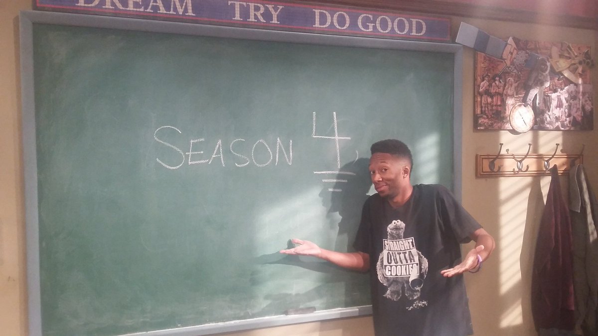 ReallyMighty's tweet image. If you think #GirlMeetsWorld should be renewed TWEET #GMWSEASON4WENEEDMORE AND TAG @DisneyChannel &amp;amp; @FREEFORMTV RT!