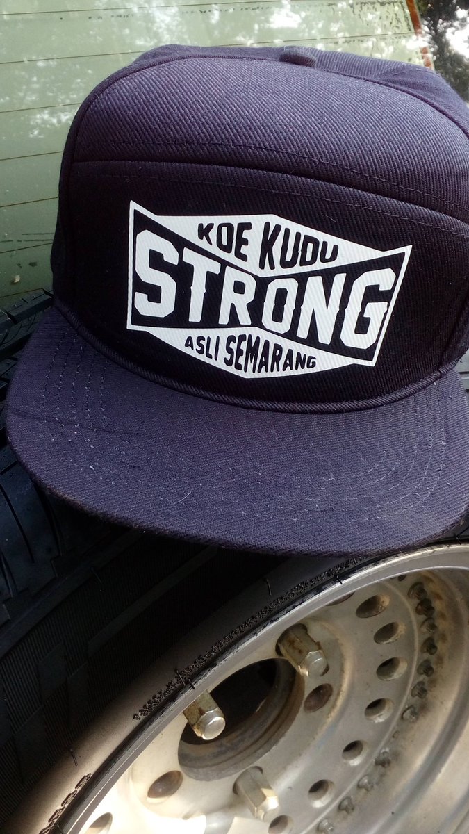 KASCLOTH's tweet photo. Ready stock!! SNAPBACK KOWE KUDU STRONG | IDR 100K
#aslisemarang #ndes #kascloth #hat #topisemarang #topi #snapback https://t.co/T08DqGAPr1