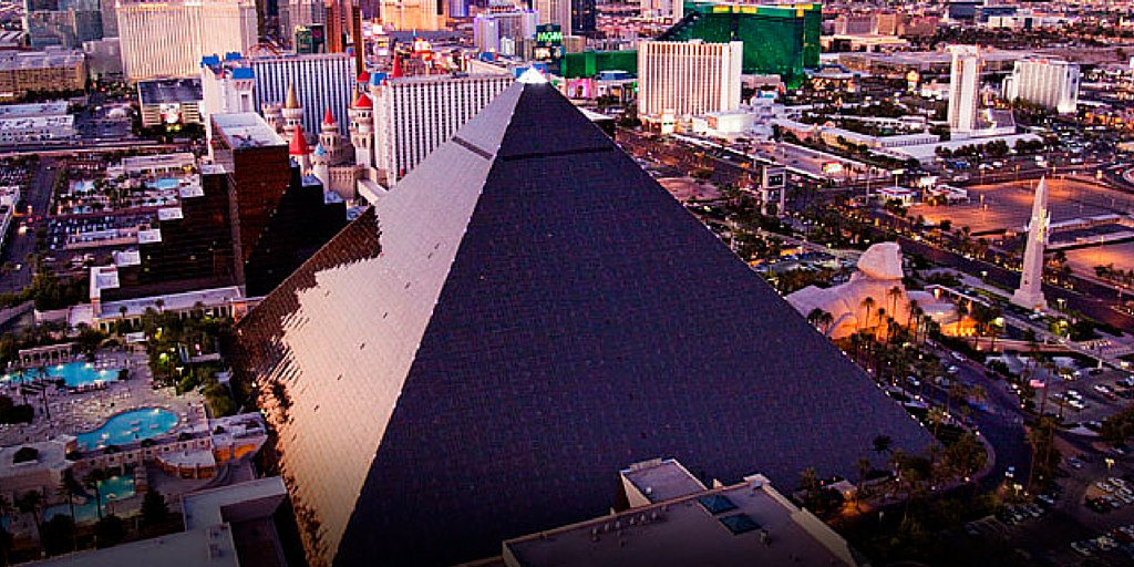 LuxorLV's tweet photo. How much longer until you #Vegas? https://t.co/JR1ZFmzbw7 https://t.co/Ml1ZwxBujZ