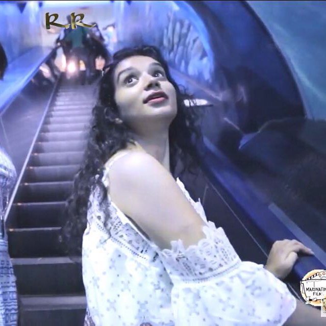 SukirtiNews's tweet photo. Pure Beautyyyy! #SukirtiKandpal #DesiExplorersJordan π https://t.co/tZDJeCiLeB
