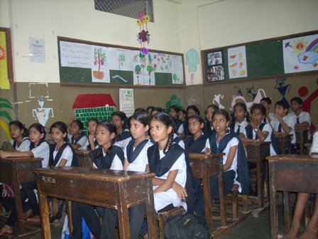 colabagas_bpcl's tweet photo. imparting safe practices to handle LPG to school children at Colaba. #feelingwonderful #sociallife #bpcl #Mumbailpg https://t.co/KegPrN2FYt