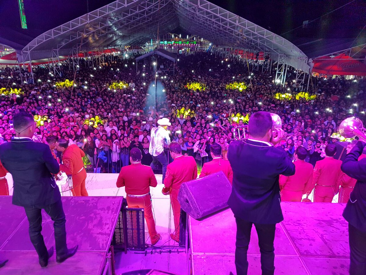 EspinozaOficial's tweet photo. Mi gente de #Silao #Guanajuato muchas gracias por la noche del día de ayer ... #NoPonganEsasCanciones #EspinozaPaz https://t.co/B0CRddxg1I