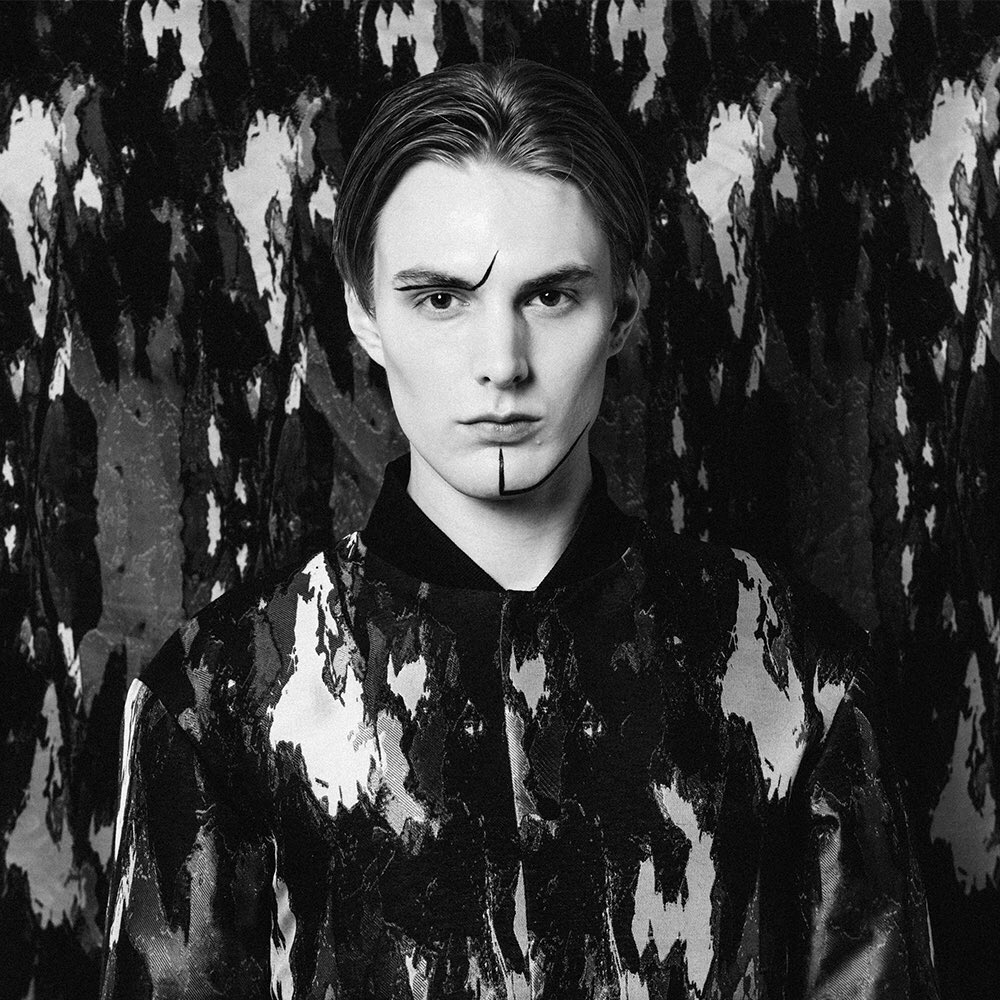 MODEMENT's tweet photo. SS17 | INSIDE OUT
The reality hidden behind the wall INSIDE OUT
#SS17 #mensfashion #Modement #Insideout #fashion https://t.co/PkonUCqbiD
