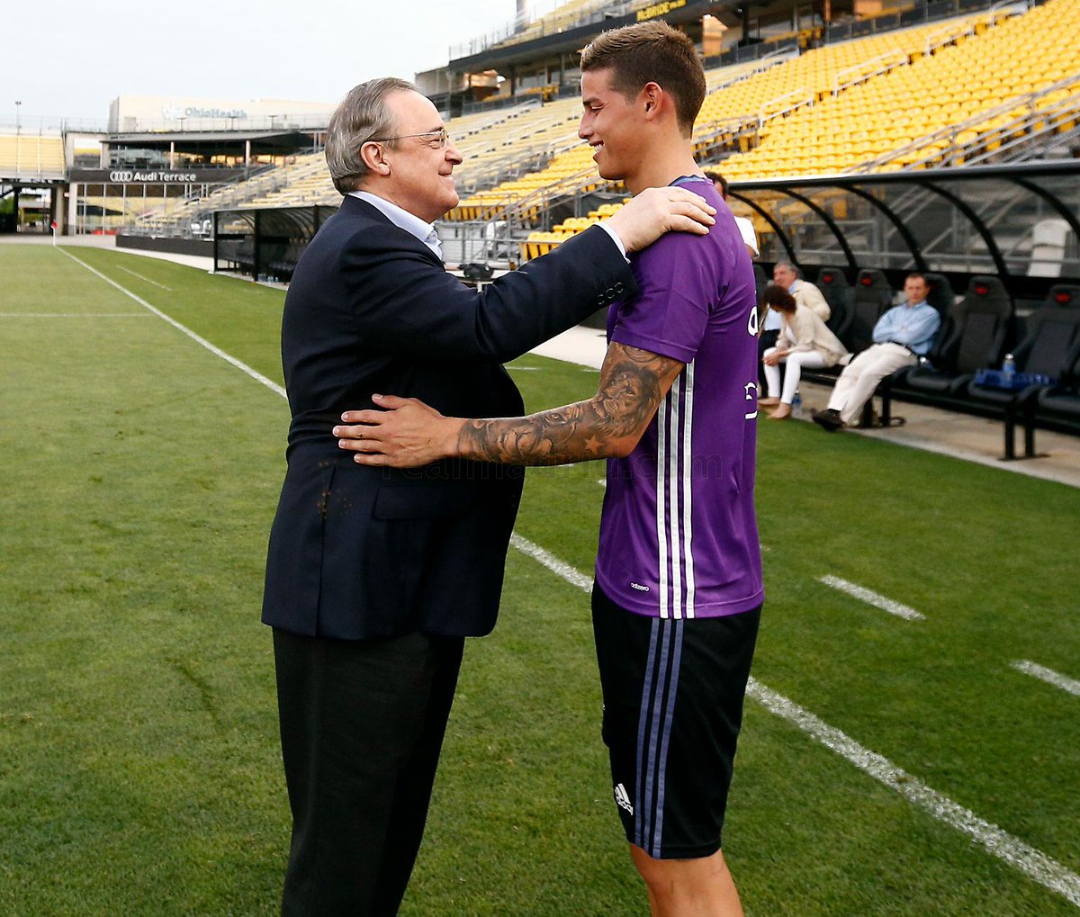 Real Madrid C.F. 🇫🇷 tweet media