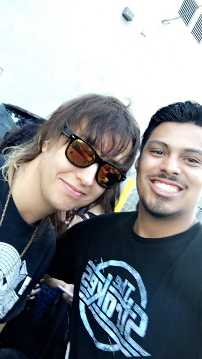 Julian Casablancas tweet media
