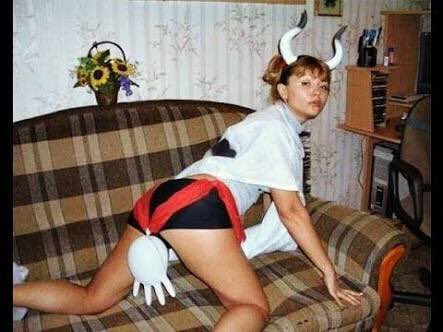 RussianProfiles's tweet image. "Go out with me and I'll blow you like this glove! Moo" #RussianDatingProfiles