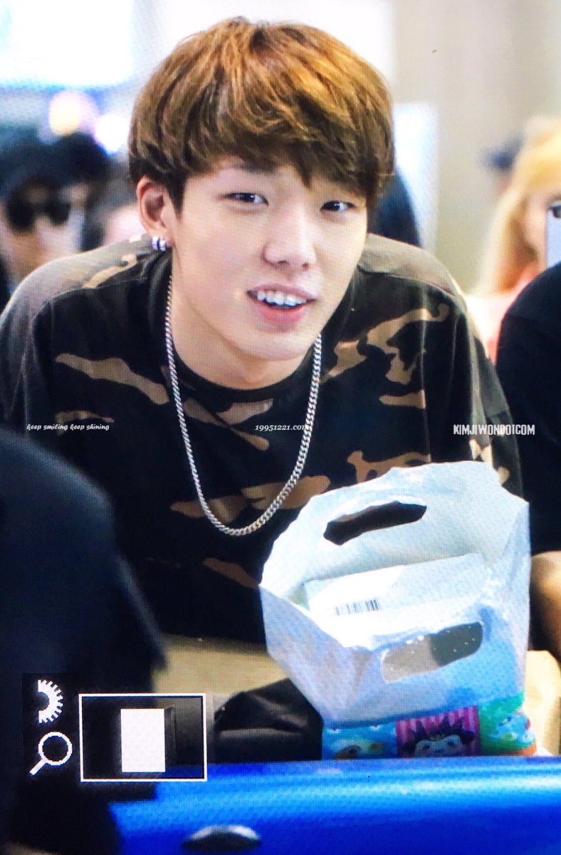 19951221_com's tweet photo. 160727 인천공항 입국 Preview
#바비 #bobby #김지원닷컴 

미친 미모 ㅠㅠㅠㅠㅠㅠㅠ어쩌지 ㅠㅠㅠ https://t.co/b9VfyRyko0