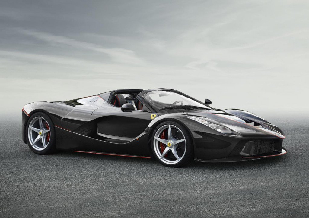 aceperkinsmag's tweet photo. Italian #supercar powerhouse @Ferrari brings forth official images of #convertible #LaFerrariSpider. #auto #future https://t.co/J7V24geUKw