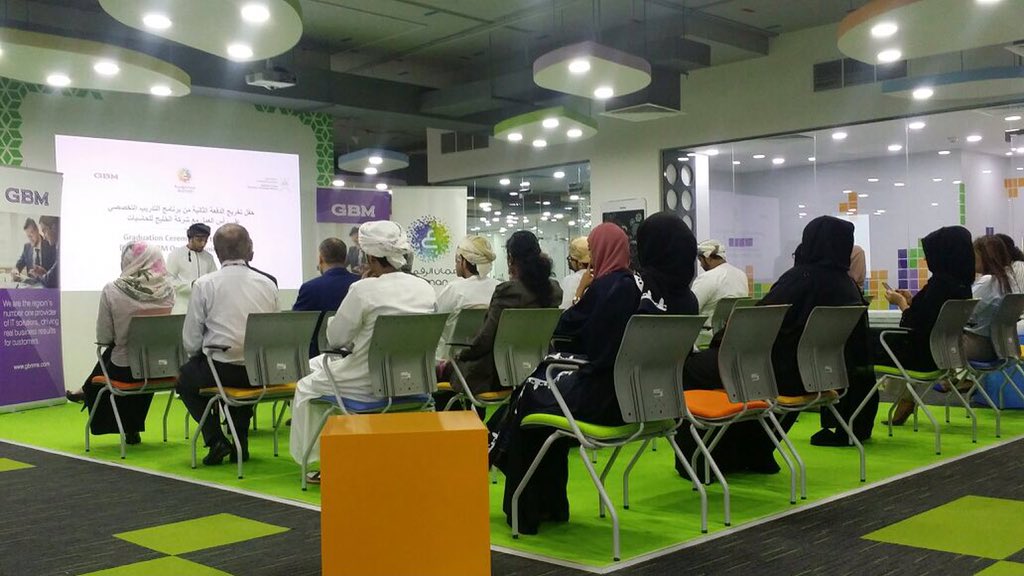 TechanaOman's tweet photo. We have Celebrated today for the graduation of the 2nd batch of #GBM #on_job_training program, in #Sas Mobile Centre https://t.co/INTshjji3A