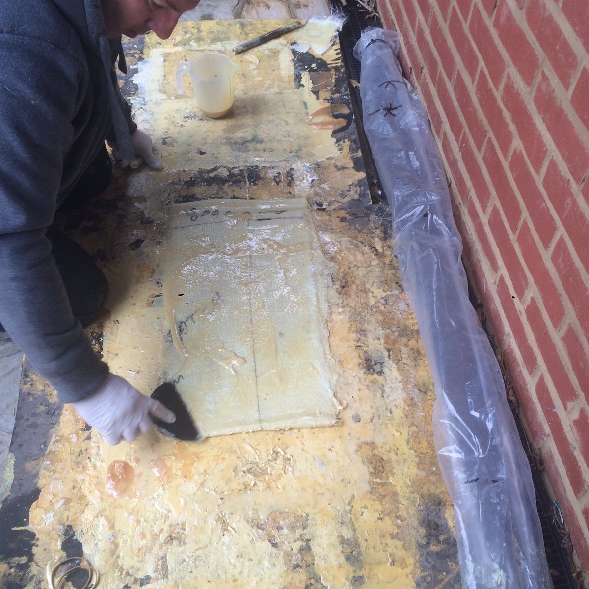 DrainDomain's tweet photo. First repair liner in for 8.05am #Camberley #DrainLining https://t.co/HfvMAkrHY2