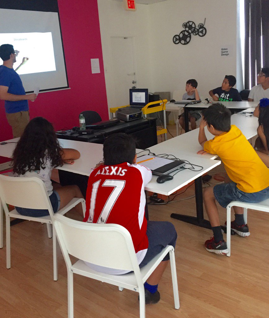 thecubetech's tweet image. Getting an intro to today's activity.
#StopMotion #technologycamp #Toronto #torontokids #summer