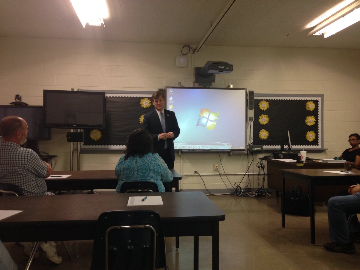 iTeach2Reach (@mselmo_roomb002) on Twitter photo <a href="/GCSCTE/">Gaston County CTE</a> Day 3 begins where we all start from...TRC TeacherResourceCenter Nice to learn it from the 'Top Down' <a href="/GCSCTE/">Gaston County CTE</a> Day 3 begins where we all start from...TRC TeacherResourceCenter Nice to learn it from the 'Top Down'