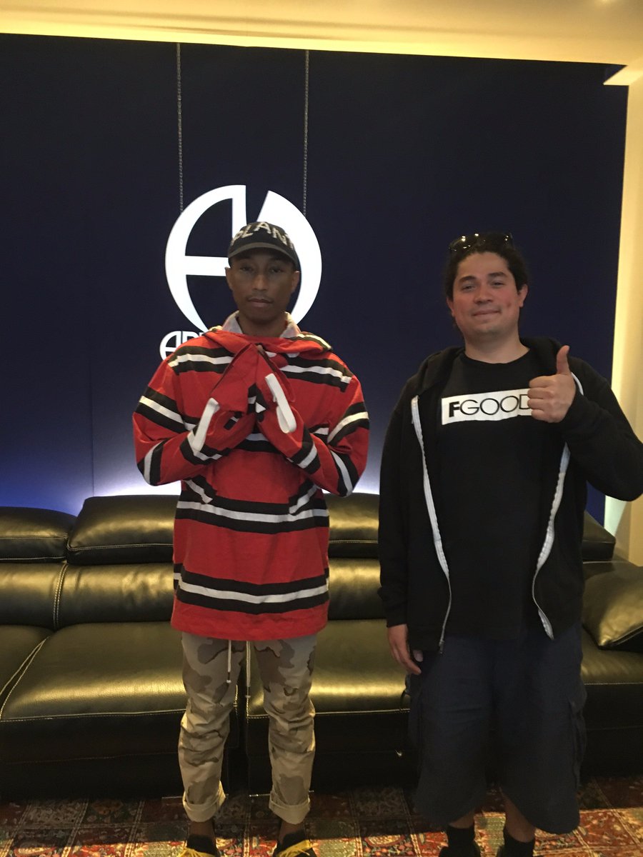 AMrecStudios's tweet photo. Here some pics of the great @Pharrell in the @AMrecStudios https://t.co/c7uLXlGz7q