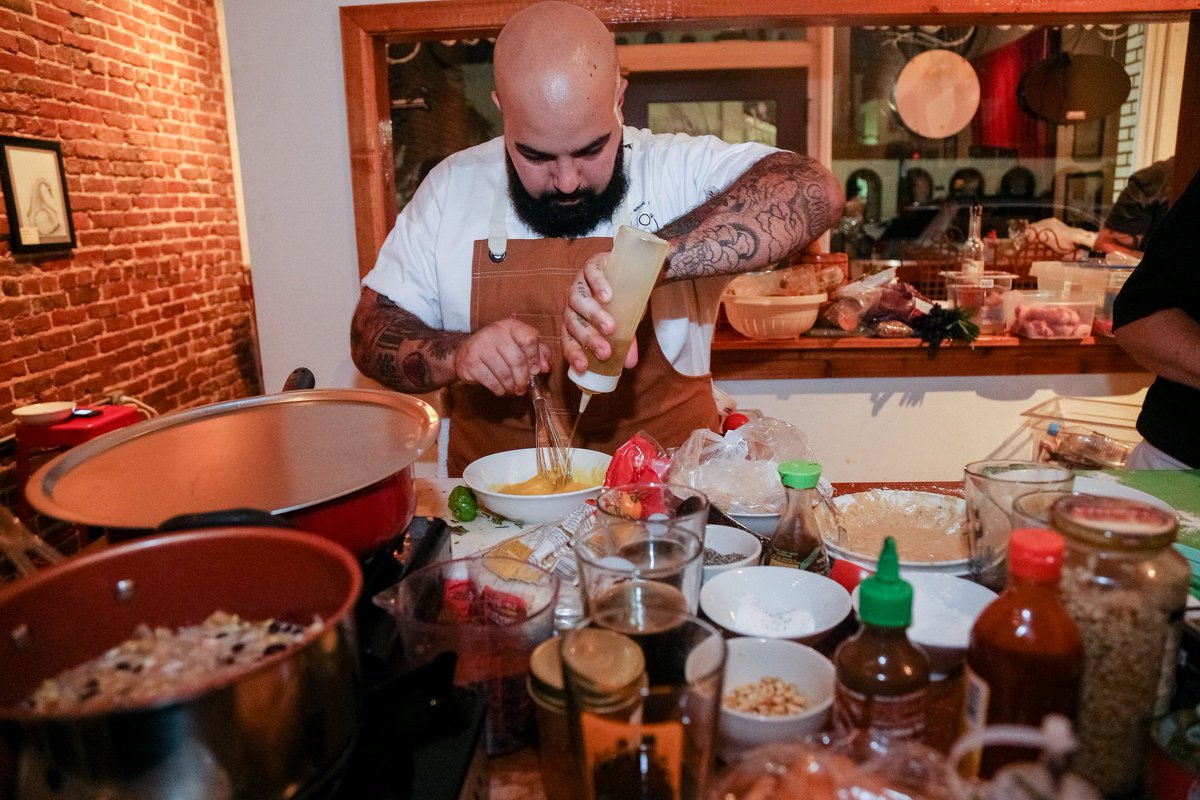 ChefAmadeus's tweet image. Its about time to hit the road Looking for chefs to be apart of #extremefoodfights in @JAXFirstCoast