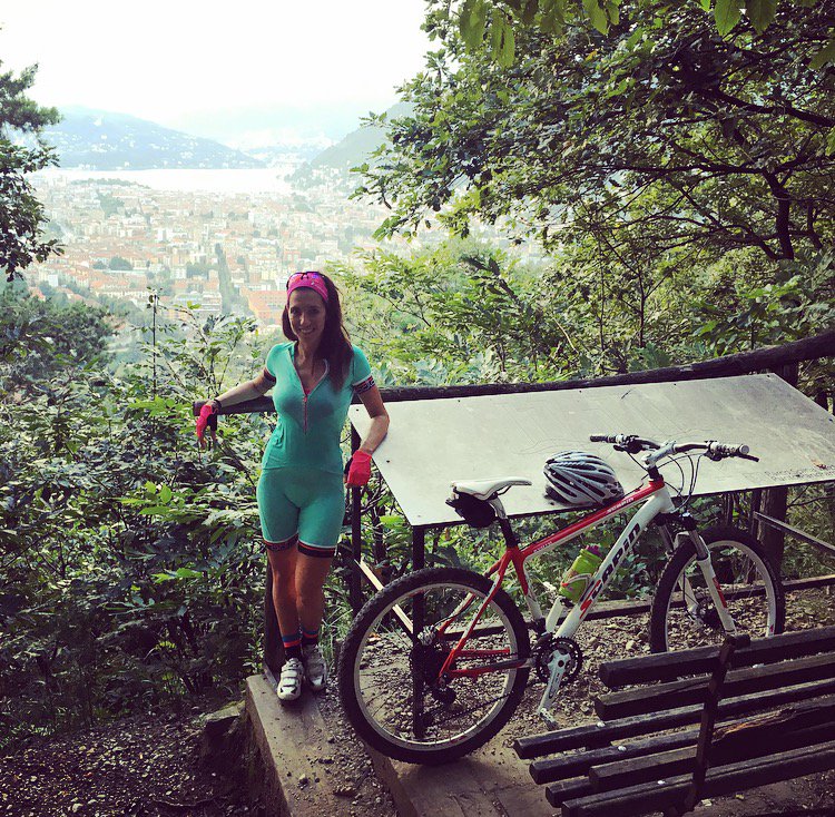 KarenPozzi's tweet image. #ParcoSpinaVerde #MonteGoi #Como #mountainbike karenpsport.it/2016/07/parco-… @odlosportswear