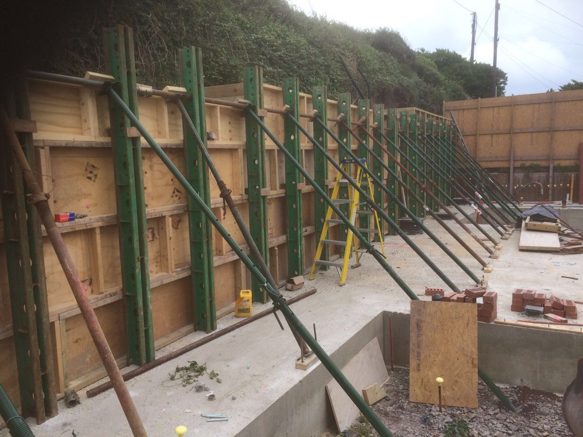 ConceptZer0's tweet photo. Some serious shuttering ready for a big concrete pour on Friday https://t.co/UhBdBH3f3G