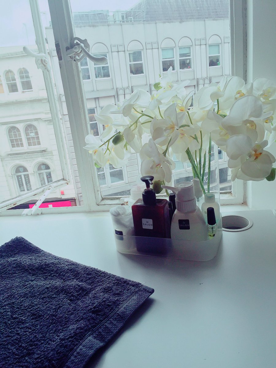 LesalonL's tweet photo. @LeSalonApp #rainymood #lesalonapp https://t.co/2OjUy8NZ9Y