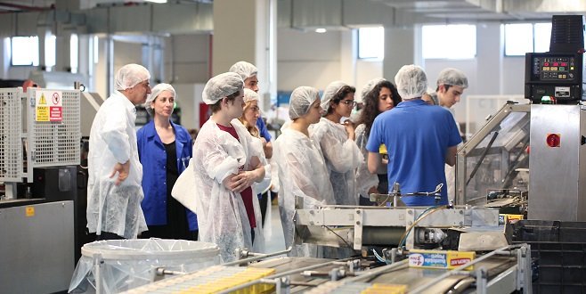 Korozo, çöpe “çöp”le çözüm bulan genç mucitleri fabrikasında ağırladı
plastonline.com/korozo-cope-co…