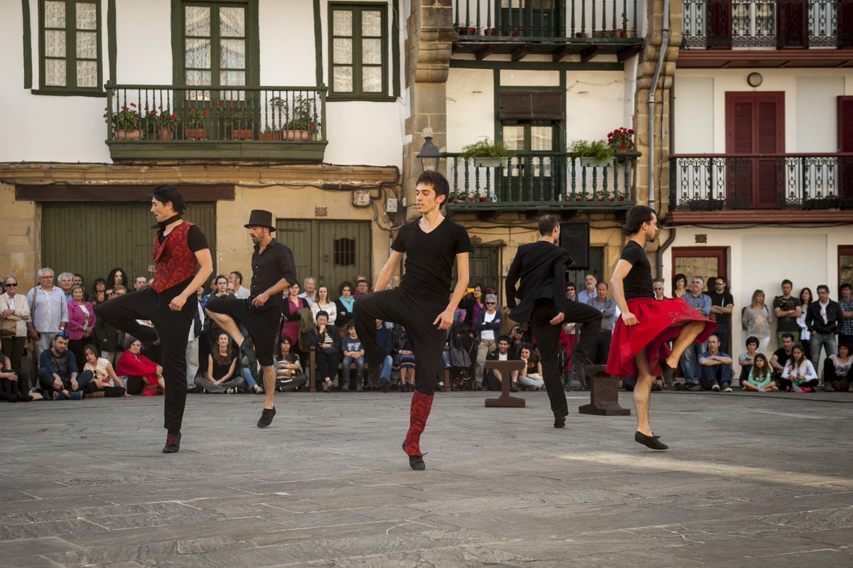 <a href="/ArcuAtlanticu/">Festival Arcu Atlánticu</a> 
#GELAJAUZIAK
UZTAILAK 29 JULIO, 19h y 20h
<a href="/Culturagijon/">Cultura Gijón /Xixón</a> <a href="/gijon/">Gijón/Xixón</a> <a href="/GijonTurismo/">Visita Gijón/Xixón</a> photoby <a href="/GariGaraialde/">Gari Garaialde</a>