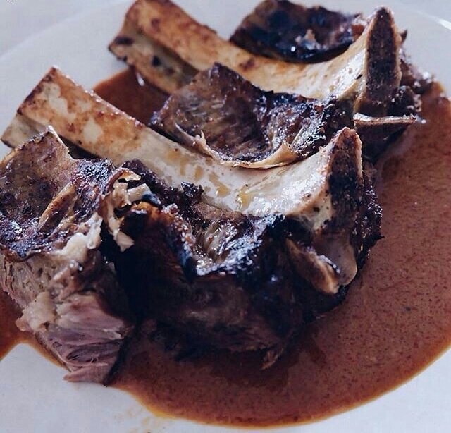 kulineryogya's tweet photo. daging yg terkelupas dari jasadnya, mengingatkanku pada Konro bakar RM Maranmu, Tebet. #SapiWar @awan_cloud1
https://t.co/0VVifmxhH3