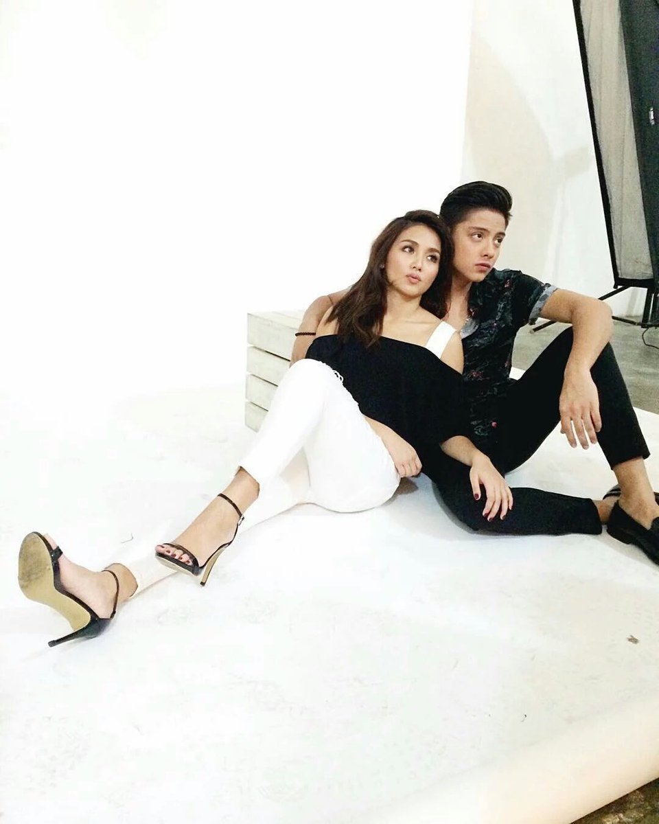 yen_verse's tweet photo. IBA TALAGA PAG HD, HD DIN ANG IMAGINATION KO. 💙👫 
#PushAwardsKathNiels https://t.co/4B74urql1X