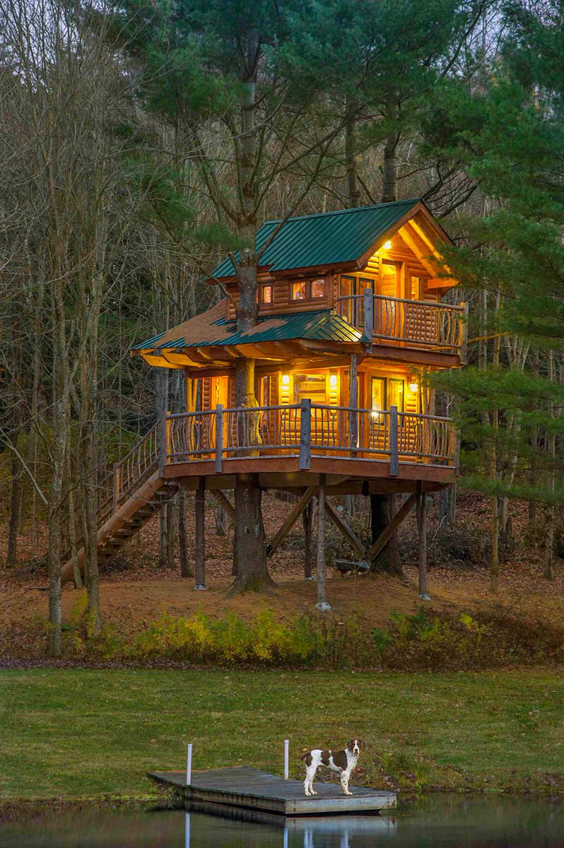 treehauslove's tweet photo. Would you like to own this beautiful two-story treehouse? Located in Waterbury, Vermont. https://t.co/Y52yRl4ysU https://t.co/1wwXOQEyA6