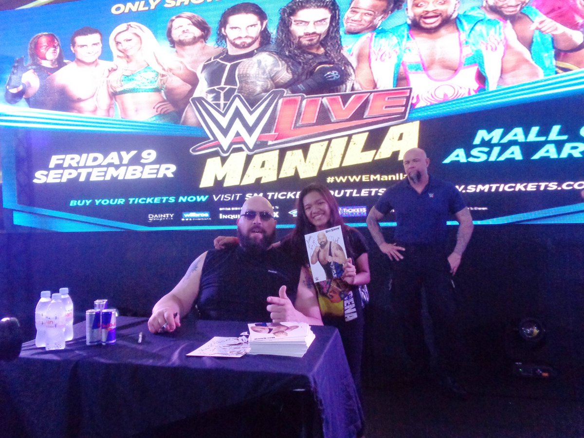 angelesmia_'s tweet photo. THANK U FOX PH AND THE BIG SHOW! IT'S AN HONOR TO MEET THE LARGEST ATHLETE IN WWE #WWEManila #WWEBigShowxMNL #FOXPH https://t.co/qSo5dP7V0G