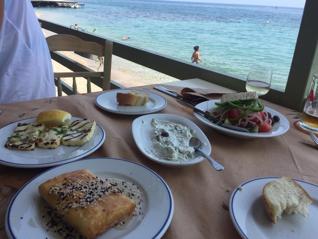 Beautiful lunch today in Corfu ...Lovely Taverna with great views 👍🏻👍🏻🍸🍸☀️☀️ #corfu #marbellaCorfu