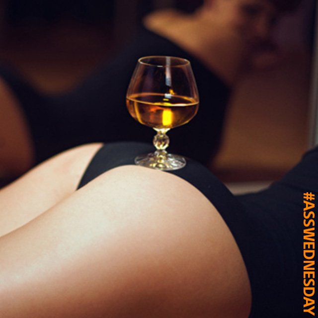 It's happy hour somewhere because #NationalScotchDay and #AssWednesday. YAS! https://t.co/CPfd0dh0BH