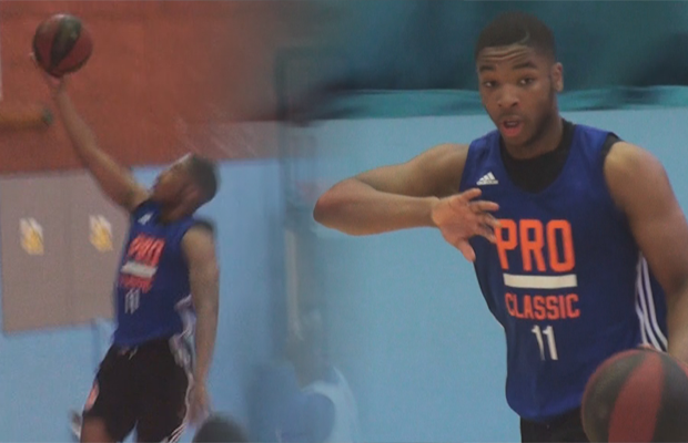 Hoopsfix's tweet photo. NEW VIDEO: @CoLABasketball's Thai Segwai-Lodge ('98) Kills Week 3 of @TheProClassic! https://t.co/zRdLLXhzX2 https://t.co/cJE5HxUCMZ