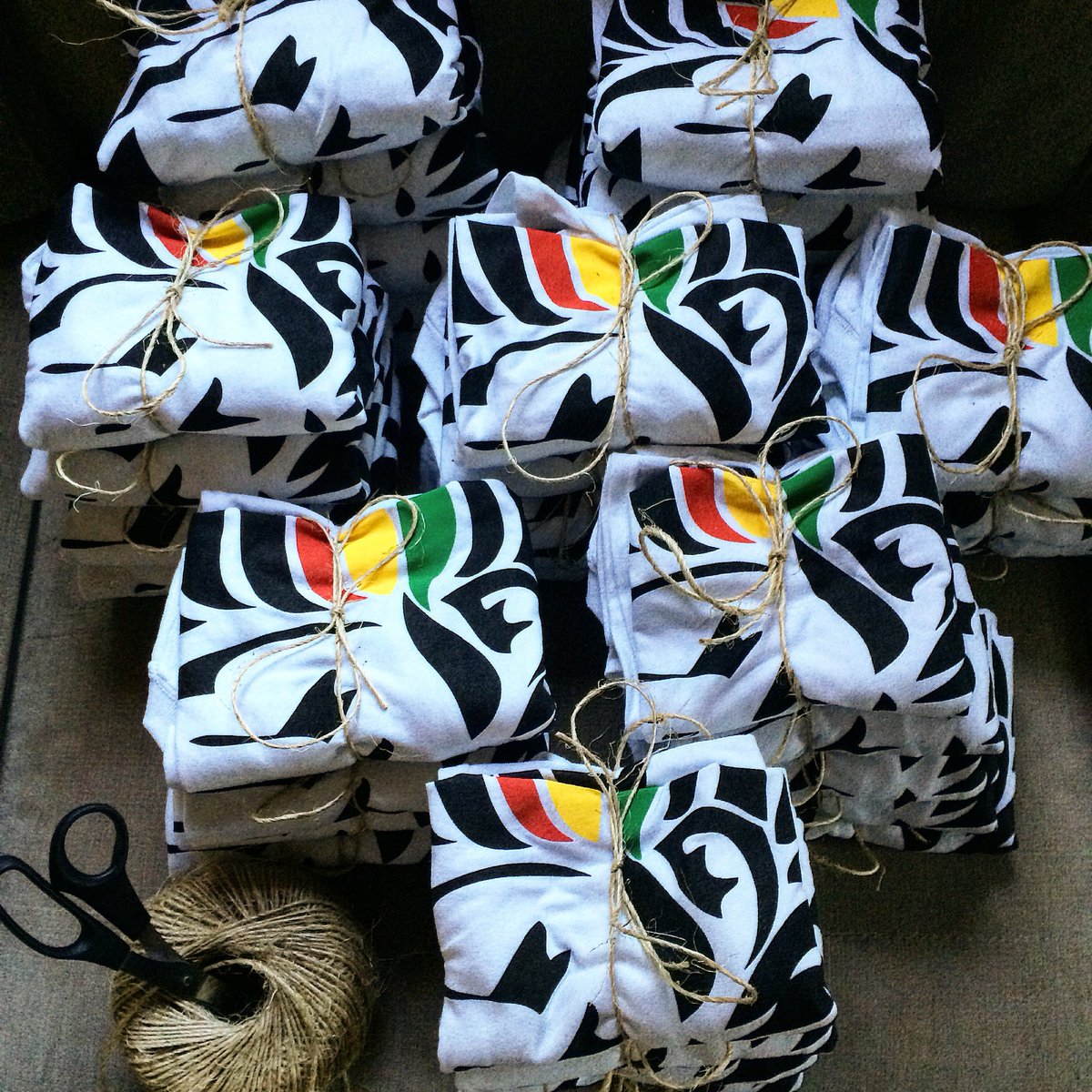 liontuff's tweet photo. filling dem orders before de sun come up 👊🏾

#LionTuff #LionOrder #Lion #RastaLion #LionShirt #RastaLife #RastaWay https://t.co/5qlyy2Tfpe