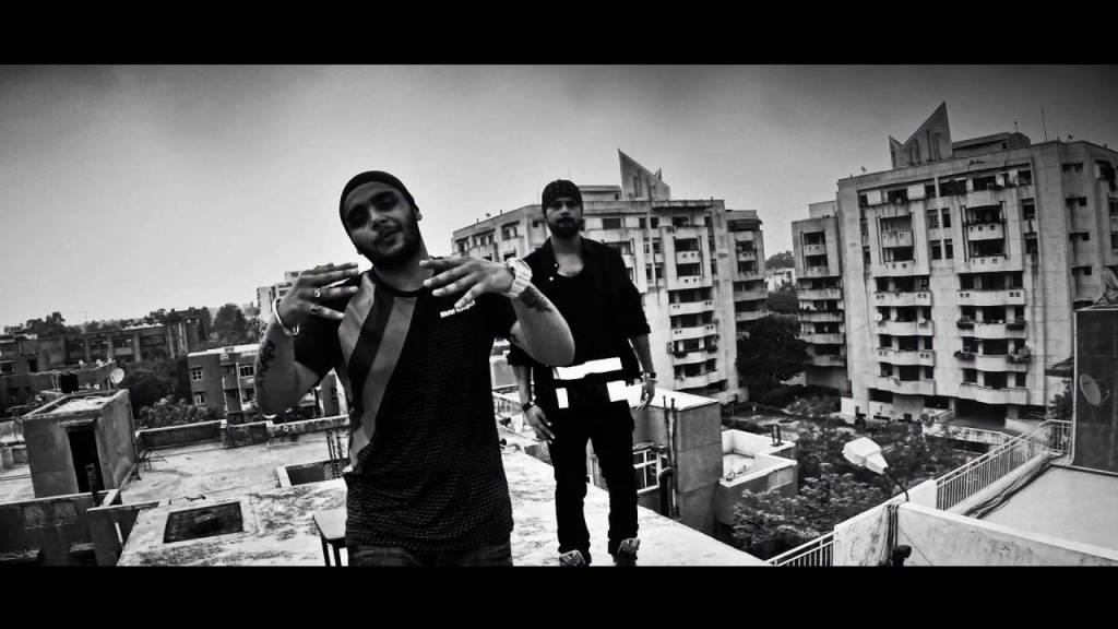 DesiHipHopTV's tweet photo. 'Tenu Whem Aa' Puneet Kohli x Marshall The Third https://t.co/vupTQqjqmu https://t.co/jeGzGHUV9E https://t.co/AXSm1qpcyi