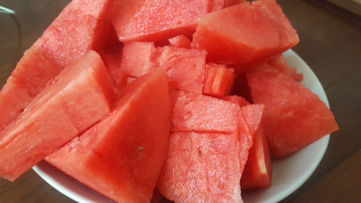 AmileyBrooks's tweet photo. La fruta mas deliciosa #sandia #watermelon https://t.co/HFbsMEbfEf