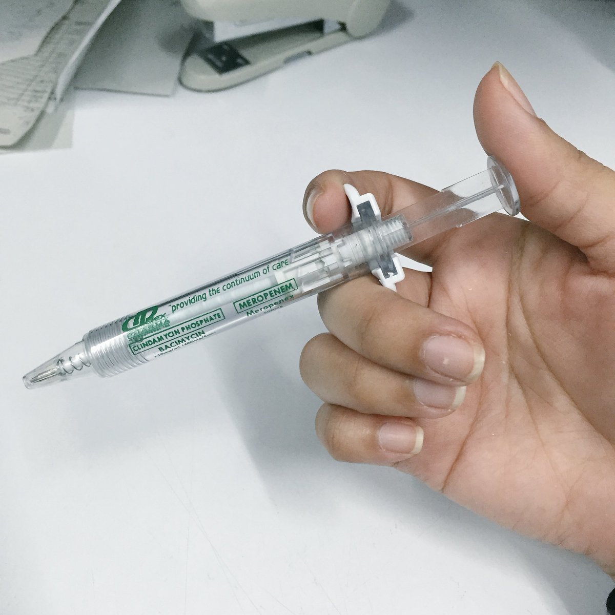 yoongikookiee's tweet photo. Qt talaga nito haha #syringepen ππ» https://t.co/eg86exxjIj