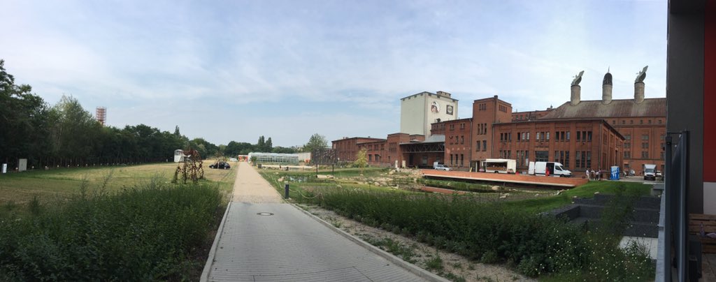 ULiegeVERDIR's tweet photo. @UniversiteLiege @ECF_Farmsystems #LateralThinkingFactory, développeront ensemble l'aquaponie à Herstal @LgGRE https://t.co/81BjifbGK6