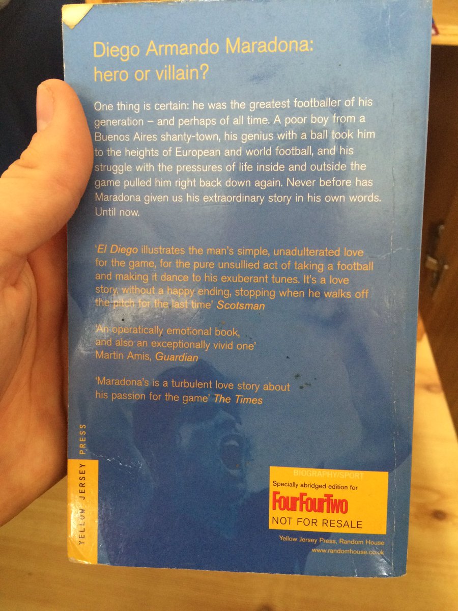 _MC_Grath_'s tweet image. Just found Diego Maradona's book that I got free with an issue of @FourFourTwo about 5 years ago #QualityFind