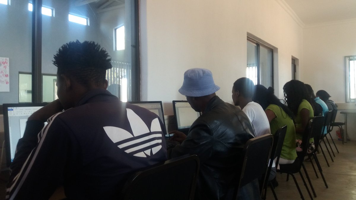 Accoubisi's tweet photo. #Typing a #coverNote to upload on @Careers24Jobs. #GWF #Media lesson.#JDCL. @GwfOnline https://t.co/Rd2w7UrmJw