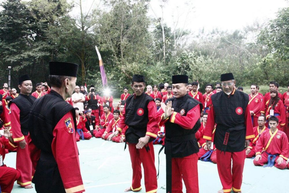 muhammadiyah's tweet photo. Tapak Suci Putera #Muhammadiyah, Kukuhkan Zulkifli Hasan Jadi Pendekar Kehormatan https://t.co/5c4YWgF1dA https://t.co/TOaSf6FIvJ